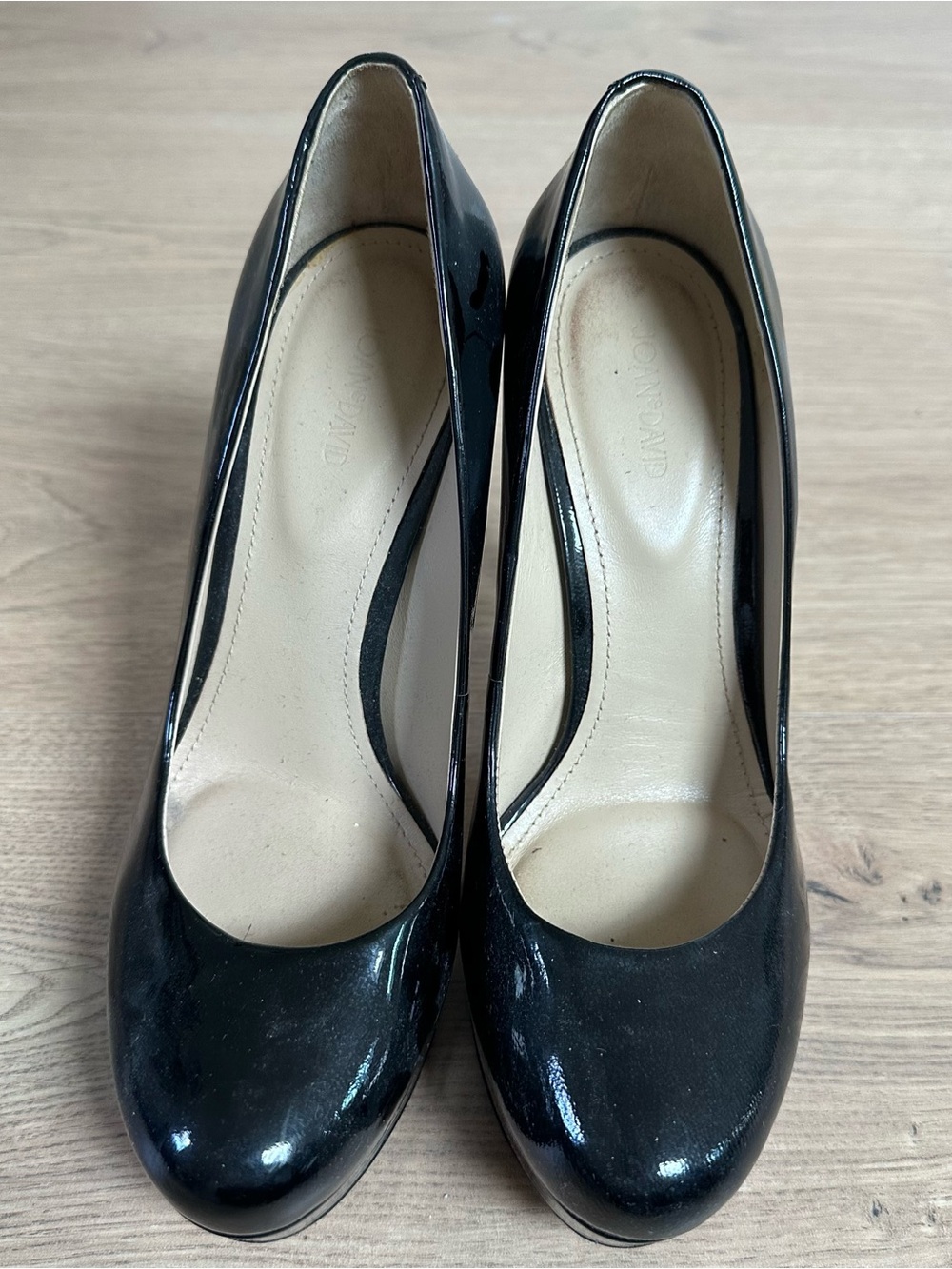 JOAN & DAVID - BLACK PATENT HEELS - SIZE 8 - Picture 6 of 6